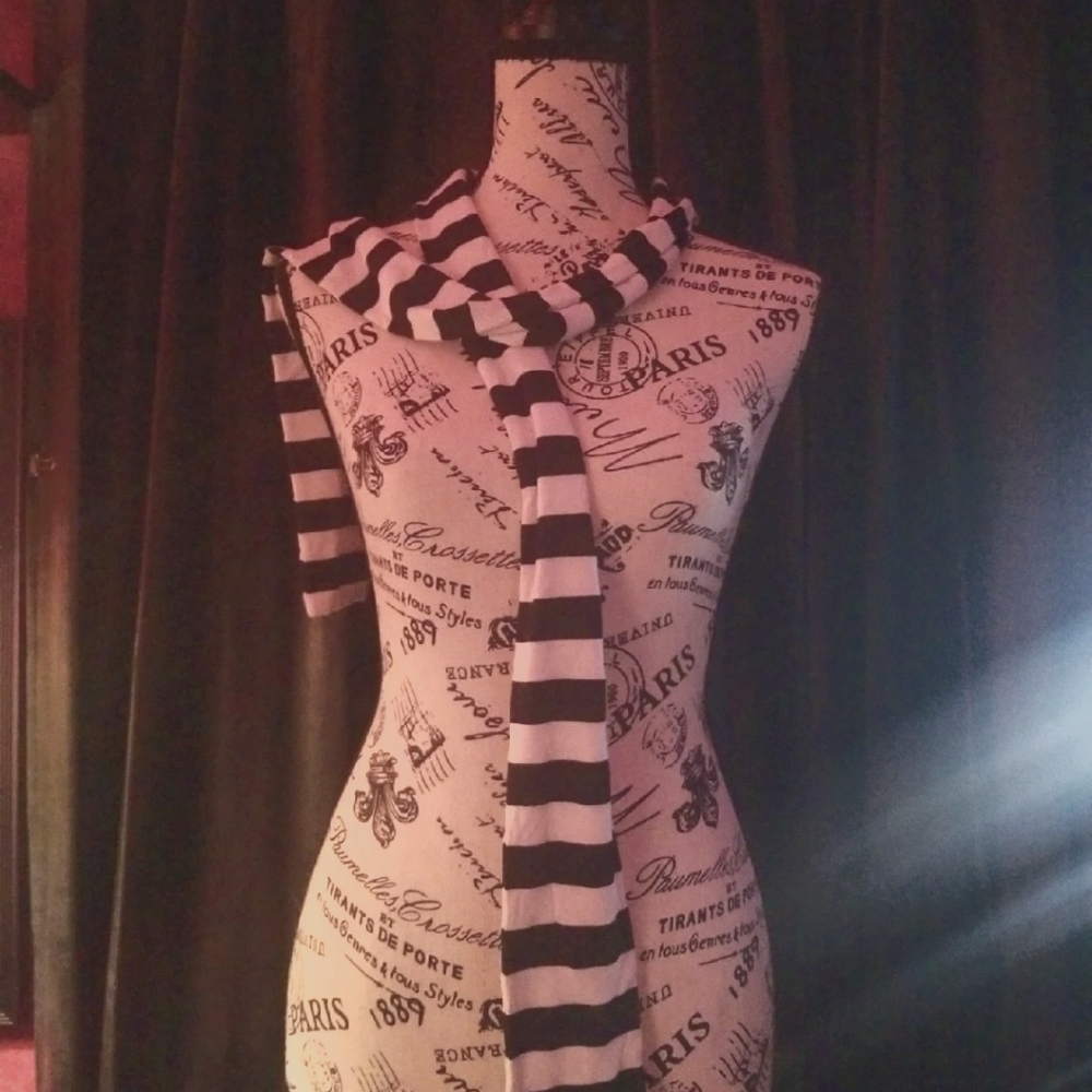 Black and White striped scarf